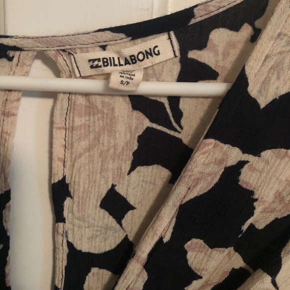 Billabong mini long sleeve v neck dress - Picture 3 of 5